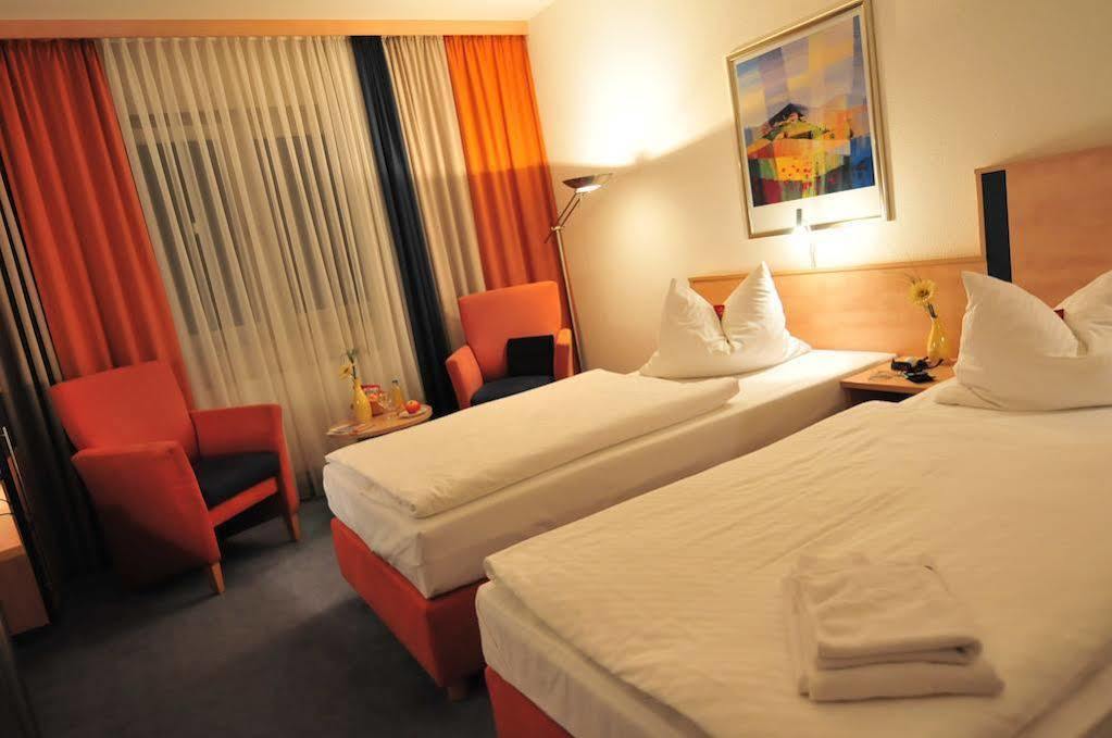 Akzent Hotel Stadt Schluechtern ***S Ngoại thất bức ảnh